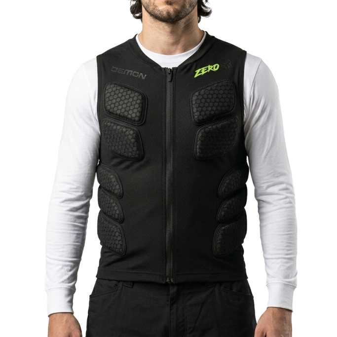 新品同様 deps PADDING VEST Demon United - Snowboard Padded Vest — Demon Zero RF D3O, Back
