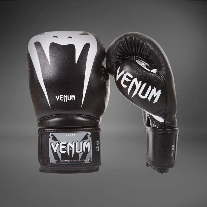 Venum - Venum Giant 3.0 Boxing Gloves - Nappa Leather Black