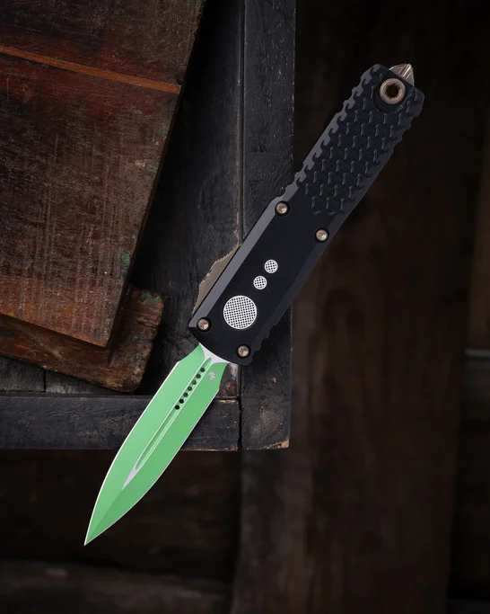 Microtech Knives - UTX-85 GEN IV D/E JEDI MASTER W/GREEN BLADE