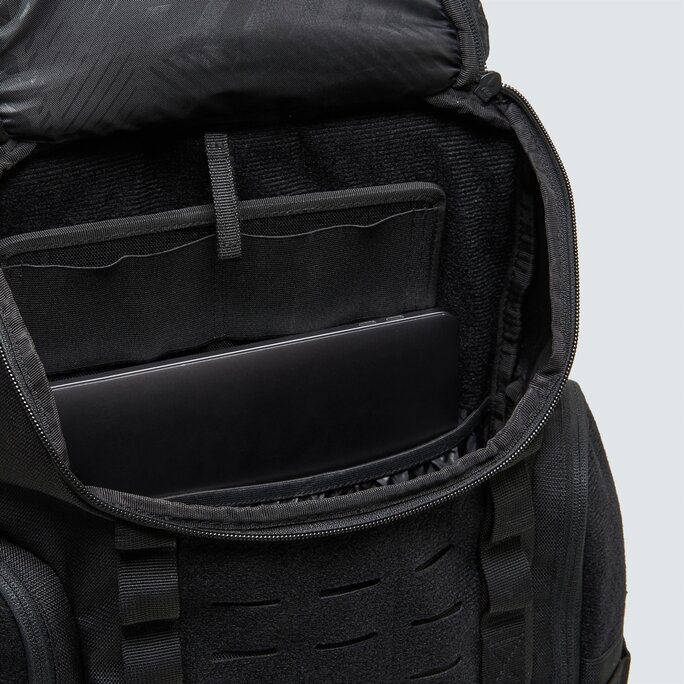 Oakley - Link Pack Miltac  Hydration Backpack - Military & Gov't  Discounts | GovX